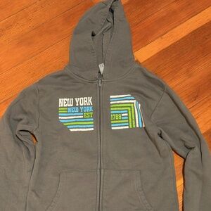 Unisex Gray New York Hooded Sweatshirt Size L 10/12